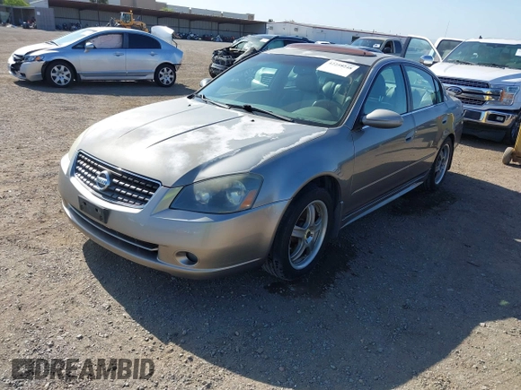 2005 Nissan Altima SE z VIN 1N4BL11E25N493521, wystawiony jako IAAI lot #42259248 z przebiegiem 141 651 mil mil oraz . Historia ofert i sprzedaży dostępna na DreamBid. Obrazek 17.