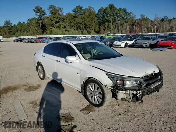 2014 Honda Accord Sedan EX-L with VIN 1HGCR2F8XEA261831, listed as a Copart auction lot 82608244 with 230,404 mi miles and Salvage Title. Bid and sale history available at carsss.com. Image 10.