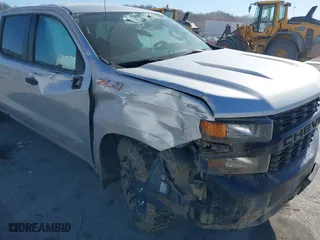 2019 Chevrolet Silverado 1500 Custom Trail Boss with VIN 3GCPYCEF2KG276295, listed as a IAAI auction lot 41376338 with 68,336 mi miles. Bid and sale history available at carsss.com. Image 6.