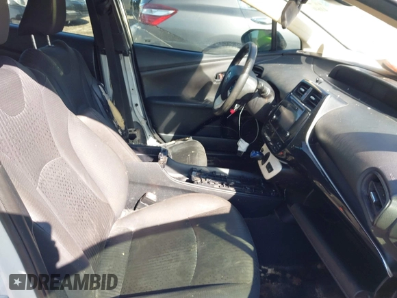 2018 Toyota Prius Two with VIN JTDKBRFU5J3076265, listed as a IAAI auction lot 41646990 with 216,021 mi miles. Bid and sale history available at carsss.com. Image 5.