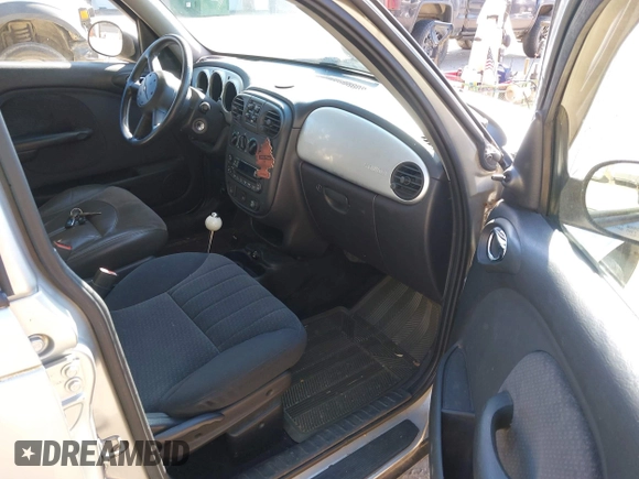 2004 Chrysler PT Cruiser z VIN 3C4FY48B24T216666, wystawiony jako IAAI lot #42056141 z przebiegiem 92 801 mil mil oraz . Historia ofert i sprzedaży dostępna na DreamBid. Obrazek 5.