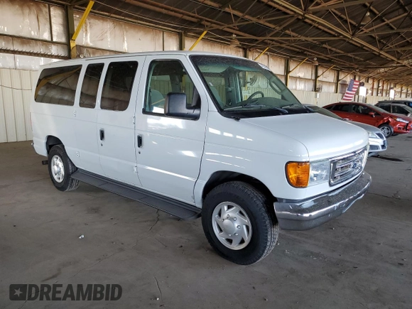 2006 Ford Econoline Passenger XL z VIN 1FBNE31L96HA15984, wystawiony jako Copart lot #46550855 z przebiegiem 242 736 mil mil oraz Czysty tytuł • Clean title. Historia ofert i sprzedaży dostępna na DreamBid. Obrazek 4.