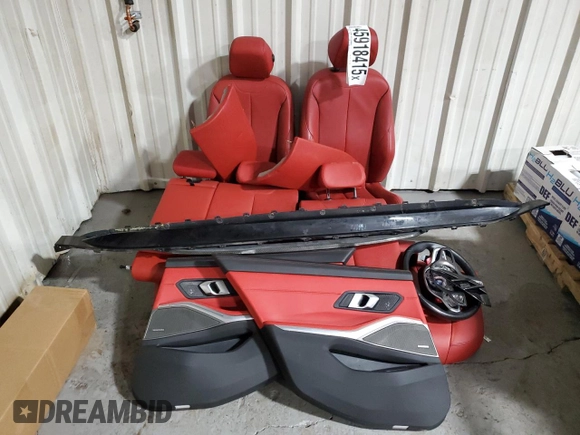 2024 BMW M3 Competition xDrive z VIN WBS43AY05RFT23854, wystawiony jako Copart lot #45918415 z przebiegiem Nie podano mil oraz Szkoda całkowita • Salvage title. Historia ofert i sprzedaży dostępna na DreamBid. Obrazek 12.