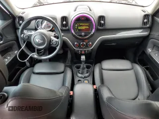 2017 MINI Countryman Cooper S z VIN WMZYT3C32H3D97841, wystawiony jako Copart lot #55177875 z przebiegiem 115 410 mil mil oraz Szkoda całkowita • Salvage title. Historia ofert i sprzedaży dostępna na DreamBid. Obrazek 8.