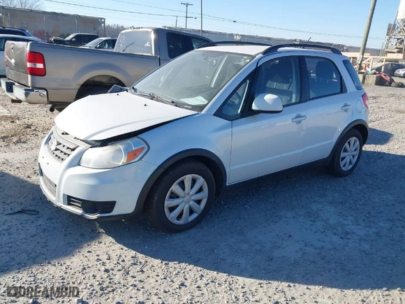 2013 Suzuki SX4 Crossover with VIN JS2YB5A39D6101193, listed as a IAAI auction lot 41675796 with 87,459 mi miles. Bid and sale history available at carsss.com. Image 2.