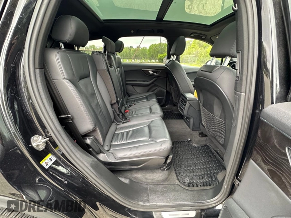 2021 Audi Q7 Premium Plus with VIN WA1LJAF70MD013666, listed as a Copart auction lot 57488155 with 85,068 mi miles and Clean title. Bid and sale history available at DreamBid. Image 6.