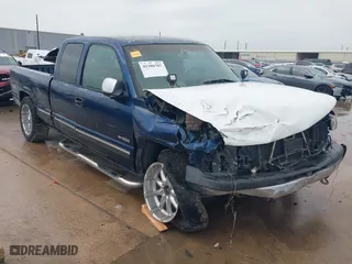 2000 Chevrolet Silverado 1500 LT with VIN 1GCEK19T9YE352379, listed as a IAAI auction lot 41306707 with 154,191 mi miles. Bid and sale history available at carsss.com. Image 1.