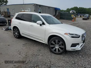 2021 Volvo XC90 Inscription with VIN YV4A22PLXM1767426, listed as a Copart auction lot 59508365 with 22,014 mi miles and Salvage title. Bid and sale history available at DreamBid. Image 4.