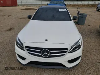 2018 Mercedes-Benz C 300 z VIN 55SWF4JB6JU260145, wystawiony jako Copart lot #48484165 z przebiegiem 44 144 mil mil oraz Szkoda całkowita • Salvage title. Historia ofert i sprzedaży dostępna na DreamBid. Obrazek 5.
