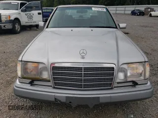 1994 Mercedes-Benz E Class with VIN WDBEA32E5RC105463, listed as a Copart auction lot 71737384 with 145,753 mi miles and Clean Title. Bid and sale history available at carsss.com. Image 5.