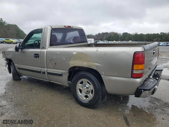 2000 Chevrolet Silverado 1500 with VIN 1GCEC14W2YZ342994, listed as a Copart auction lot 88068995 with 0 mi miles and Salvage Title. Bid and sale history available at carsss.com. Image 2.