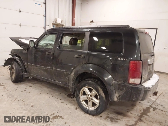 2010 Dodge Nitro SXT z VIN 1D4PU5GK4AW126578, wystawiony jako IAAI lot #41545180 z przebiegiem 203 078 mil mil oraz . Historia ofert i sprzedaży dostępna na DreamBid. Obrazek 3.