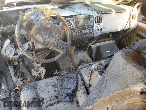 2008 Ford F-350 XL with VIN 1FTWX31R88EA33489, listed as a Copart auction lot 81902834 with Not Provided miles and Salvage Title. Bid and sale history available at DreamBid. Image 8.