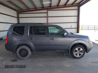 2014 Honda Pilot EX-L with VIN 5FNYF4H53EB020230, listed as a IAAI auction lot 40550564 with 269,801 mi miles and . Bid and sale history available at carsss.com. Image 13.