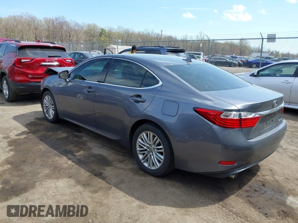2013 Lexus ES 4dr Sdn with VIN JTHBK1GG4D2028601, listed as a IAAI auction lot 41922786 with 149,007 mi miles. Bid and sale history available at carsss.com. Image 3.