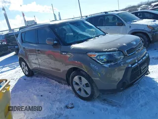 2014 Kia Soul with VIN KNDJN2A26E7103469, listed as a IAAI auction lot 41617998 with 116,170 mi miles. Bid and sale history available at carsss.com. Image 1.
