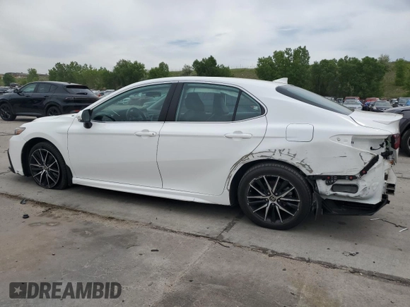2023 Toyota Camry SE z VIN 4T1G11AK2PU722215, wystawiony jako Copart lot #58623895 z przebiegiem 39 968 mil mil oraz Szkoda całkowita • Salvage title. Historia ofert i sprzedaży dostępna na DreamBid. Obrazek 2.