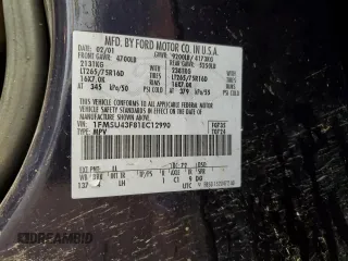 2001 Ford Excursion Limited z VIN 1FMSU43F81EC12990, wystawiony jako Copart lot #56883255 z przebiegiem 299 713 mil mil oraz Tytuł czysty. Historia ofert i sprzedaży dostępna na DreamBid. Obrazek 13.
