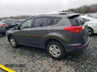 2015 Toyota RAV4 LE with VIN JTMBFREV2FJ023752, listed as a Copart auction lot 51439585 with 109,694 mi miles and Clean Title. Bid and sale history available at DreamBid. Image 2.