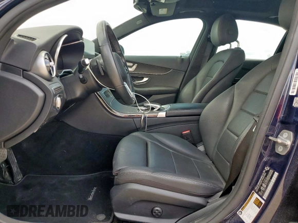 2020 Mercedes-Benz C 300 with VIN 55SWF8DB1LU326414, listed as a Copart auction lot 58717905 with 33,471 mi miles and Salvage title. Bid and sale history available at DreamBid. Image 7.