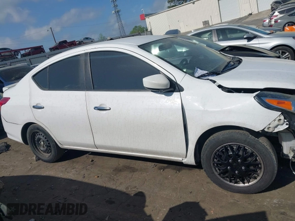 2018 Nissan Versa SV with VIN 3N1CN7AP0JK409549, listed as a IAAI auction lot 41901523 with 179,376 mi miles. Bid and sale history available at carsss.com. Image 13.