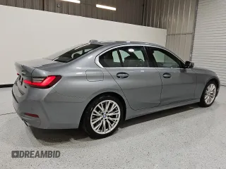 2024 BMW 3 Series 330i z VIN 3MW69FF03R8E05831, wystawiony jako Copart lot #59636535 z przebiegiem 37 718 mil mil oraz Czysty tytuł • Clean title. Historia ofert i sprzedaży dostępna na DreamBid. Obrazek 3.