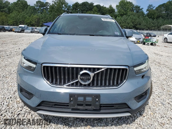 2020 Volvo XC40 Inscription with VIN YV4162UL2L2268301, listed as a Copart auction lot 68509984 with 85,758 mi miles and Salvage Title. Bid and sale history available at DreamBid. Image 5.