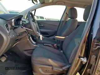 2020 Chevrolet Trax LS with VIN KL7CJKSB5LB059989, listed as a Copart auction lot 58642445 with 89,236 mi miles and Salvage title. Bid and sale history available at DreamBid. Image 7.