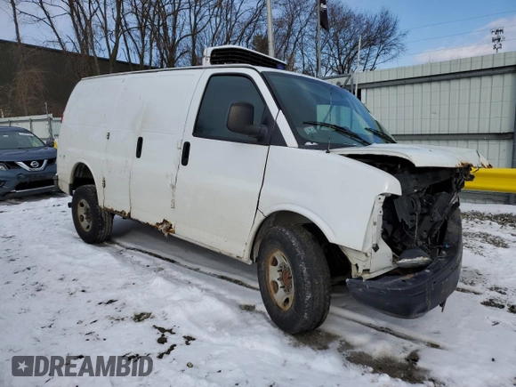 2013 Chevrolet Express Cargo with VIN 1GCWGFBAXD1168503, listed as a Copart auction lot 87638425 with 292,509 mi miles and Clean title. Bid and sale history available at DreamBid. Image 4.