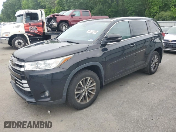 2017 Toyota Highlander XLE with VIN 5TDJZRFH5HS477446, listed as a Copart auction lot 60132215 with 58,830 mi miles and Salvage title. Bid and sale history available at DreamBid. Image 1.