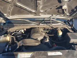 2001 Chevrolet Silverado 1500 LS with VIN 2GCEC19V711128338, listed as a IAAI auction lot 40934362 with 219,613 mi miles. Bid and sale history available at carsss.com. Image 10.