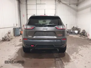 2019 Jeep Cherokee Trailhawk Elite with VIN 1C4PJMBX8KD298807, listed as a IAAI auction lot 41107062 with 79,685 mi miles. Bid and sale history available at carsss.com. Image 16.