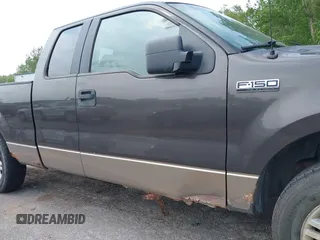2006 Ford F-150 XLT z VIN 1FTPX145X6NA17017, wystawiony jako IAAI lot #42412659 z przebiegiem 218 939 mil mil oraz . Historia ofert i sprzedaży dostępna na DreamBid. Obrazek 14.