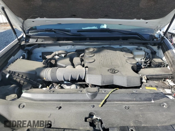 2022 Toyota 4Runner SR5 with VIN JTEMU5JR0N6009135, listed as a Copart auction lot 53543675 with 35,780 mi miles and Salvage title. Bid and sale history available at DreamBid. Image 13.