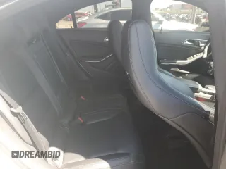 2018 Mercedes-Benz CLA 250 z VIN WDDSJ4EB1JN546811, wystawiony jako Copart lot #50373125 z przebiegiem Nie podano mil oraz Szkoda całkowita • Salvage title. Historia ofert i sprzedaży dostępna na DreamBid. Obrazek 10.