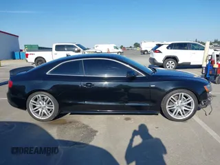 2011 Audi A5 Prestige z VIN WAUWFAFR7BA003895, wystawiony jako IAAI lot #42472546 z przebiegiem 93 168 mil mil oraz . Historia ofert i sprzedaży dostępna na DreamBid. Obrazek 14.