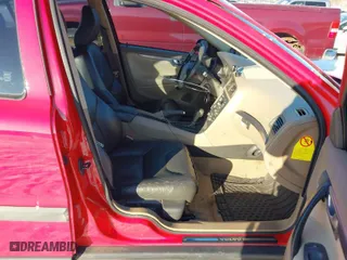2002 Volvo S60 with VIN YV1RS53D922192520, listed as a IAAI auction lot 41557013 with 196,594 mi miles. Bid and sale history available at carsss.com. Image 5.