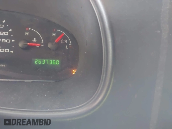 2008 Ford Econoline Cargo Commercial z VIN 1FTNE24L98DB60406, wystawiony jako IAAI lot #42346595 z przebiegiem 263 736 mil mil oraz . Historia ofert i sprzedaży dostępna na DreamBid. Obrazek 15.