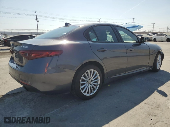 2022 Alfa Romeo Giulia with VIN ZARFAMAN9N7660163, listed as a Copart auction lot 60859815 with 33,912 mi miles and Salvage title. Bid and sale history available at DreamBid. Image 3.