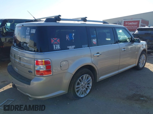 2017 Ford Flex SEL with VIN 2FMGK5C85HBA03862, listed as a IAAI auction lot 40797988 with 109,497 mi miles. Bid and sale history available at carsss.com. Image 4.