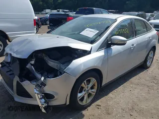 2013 Ford Focus SE с VIN 1FADP3F25DL378168, выставлен на аукционе IAAI как лот 42758953 с пробегом 198 292 миль миль и . История ставок и продаж доступна на DreamBid. Изображение 2.