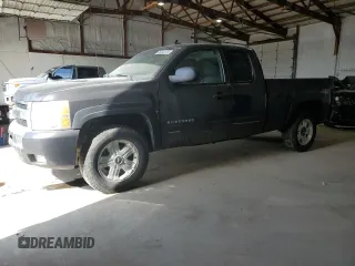 2011 Chevrolet Silverado 1500 LT with VIN 1GCRKSE30BZ227249, listed as a Copart auction lot 46040175 with 328,275 mi miles and Salvage Title. Bid and sale history available at carsss.com. Image 1.