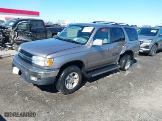 2002 Toyota 4Runner SR5 with VIN JT3GN86R320259268, listed as a IAAI auction lot 41670905 with 175,514 mi miles. Bid and sale history available at carsss.com. Image 18.