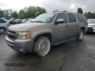 2011 Chevrolet Suburban LT with VIN 1GNSKJE33BR115659, listed as a Copart auction lot 68954724 with 149,867 mi miles and Clean Title. Bid and sale history available at carsss.com. Image 1.