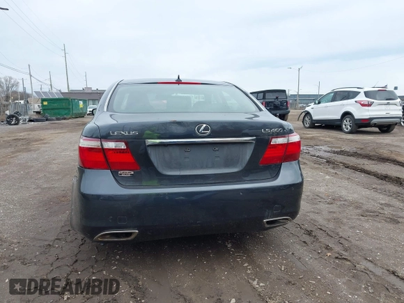 2007 Lexus LS 460 with VIN JTHBL46F975032735, listed as a IAAI auction lot 41952569 with 177,038 mi miles. Bid and sale history available at carsss.com. Image 16.