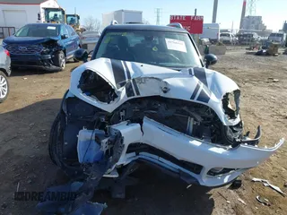 2019 MINI Countryman Cooper z VIN WMZYS7C55K3F46617, wystawiony jako IAAI lot #41766518 z przebiegiem 64 643 mil mil oraz . Historia ofert i sprzedaży dostępna na DreamBid. Obrazek 13.
