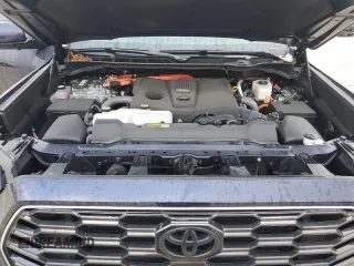 2024 Toyota Sequoia SR5 with VIN 7SVAAAAA7RX003132, listed as a Copart auction lot 44056145 with 20,510 mi miles and Salvage Title. Bid and sale history available at carsss.com. Image 14.
