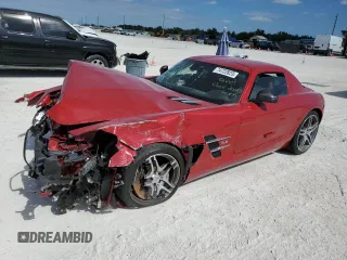 2011 Mercedes-Benz SLS AMG SLS AMG z VIN WDDRJ7HA9BA005680, wystawiony jako Copart lot #74722823 z przebiegiem 21 029 mil mil oraz Szkody całkowita. Historia ofert i sprzedaży dostępna na DreamBid. Obrazek 1.