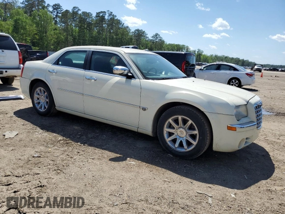 2005 Chrysler 300 with VIN 2C3JA63H95H142411, listed as a Copart auction lot 50592134 with 181,958 mi miles and Clean Title. Bid and sale history available at carsss.com. Image 4.