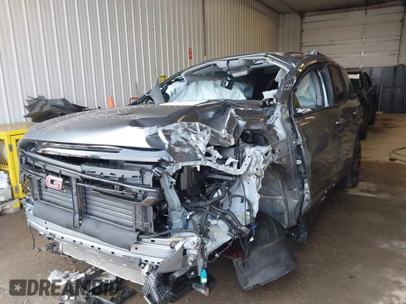2022 GMC Acadia SLE z VIN 1GKKNRL43NZ113686, wystawiony jako IAAI lot #41397947 z przebiegiem Nie podano mil oraz . Historia ofert i sprzedaży dostępna na DreamBid. Obrazek 2.